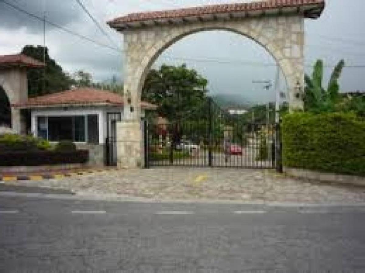 4 bedrooms House in Cundinamarca, Colombia No. 2686