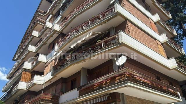 5 bedrooms Apartment in Avellino, Italy No. 302082