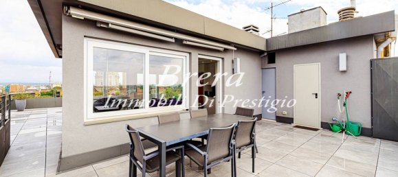 3 bedrooms Penthouse in Villasanta, Italy No. 330980 17