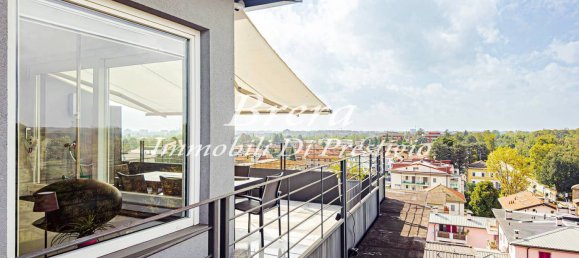 3 bedrooms Penthouse in Villasanta, Italy No. 330980 7