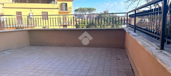 3 rooms Apartment in Rome, Italy No. 34097 14