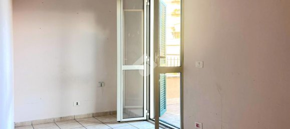 3 rooms Apartment in Rome, Italy No. 34097 12