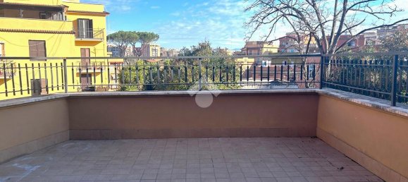 3 rooms Apartment in Rome, Italy No. 34097 15