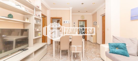 3 Schlafzimmer Wohnung in Rome, Italy, Nr. 357025 8