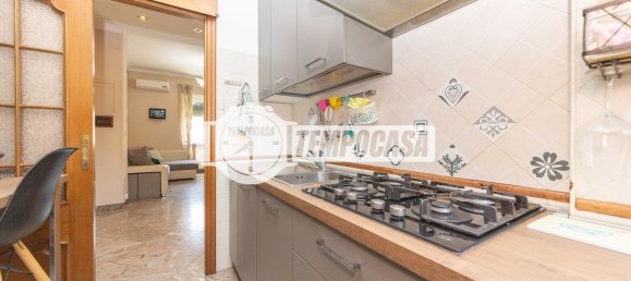 3 Schlafzimmer Wohnung in Rome, Italy, Nr. 357025 16