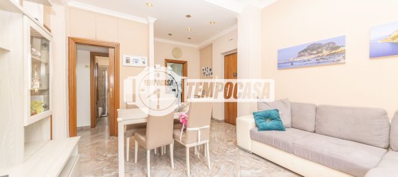 3 Schlafzimmer Wohnung in Rome, Italy, Nr. 357025 7