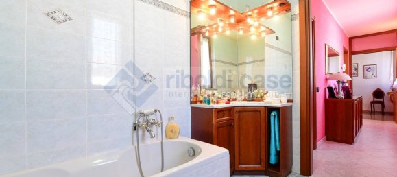 Apartamento T2 em Cesano Maderno, Italy N.º 163417 2