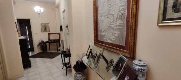 Apartamento de 3 dormitorios en Catania, Italy No. 275012 3