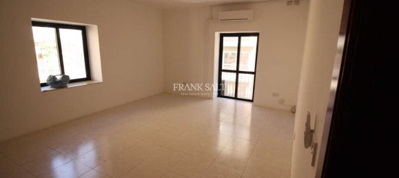 4 غرف نوم شقة في Sliema, Malta رقم 8544 7