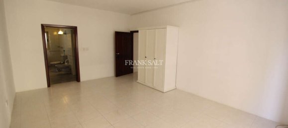 4 غرف نوم شقة في Sliema, Malta رقم 8544 5