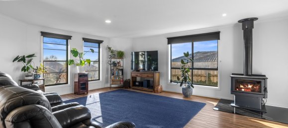 4 bedrooms House in Leongatha, Australia No. 599 4