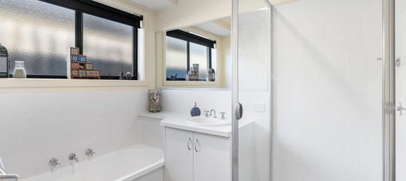 4 bedrooms House in Leongatha, Australia No. 599 18