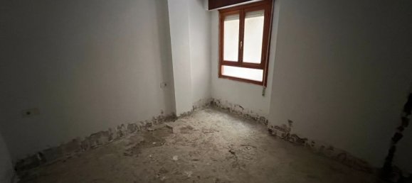 Apartamento de 3 dormitorios en Torrevieja, Spain No. 181454 11