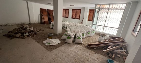 Apartamento de 3 dormitorios en Torrevieja, Spain No. 181454 3