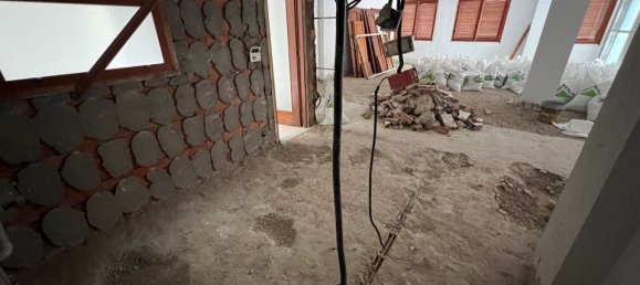 Apartamento de 3 dormitorios en Torrevieja, Spain No. 181454 5