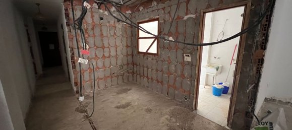 Apartamento de 3 dormitorios en Torrevieja, Spain No. 181454 8