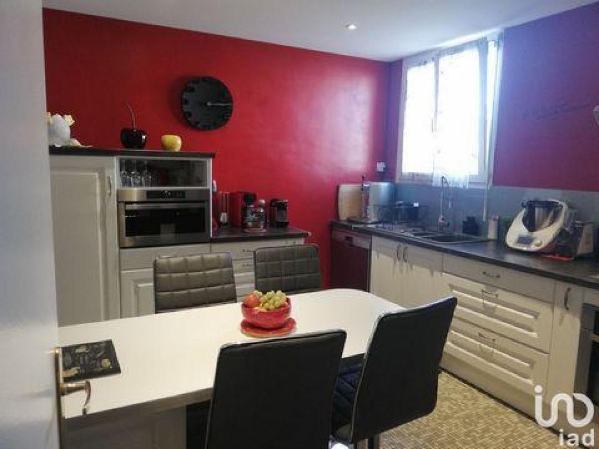 Дом с 3 спальнями в Мер, Франция № 3580