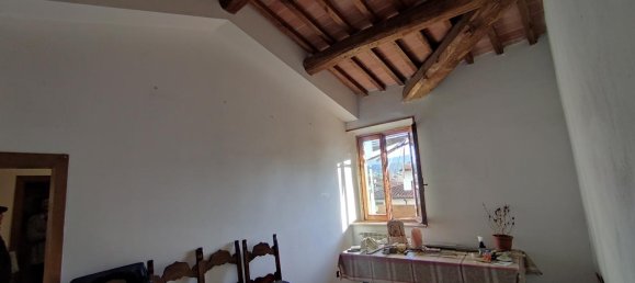4 rooms Apartment in Borgo San Lorenzo, Italy No. 80471 6