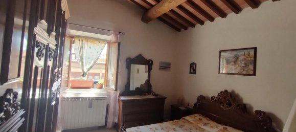 4 rooms Apartment in Borgo San Lorenzo, Italy No. 80471 5
