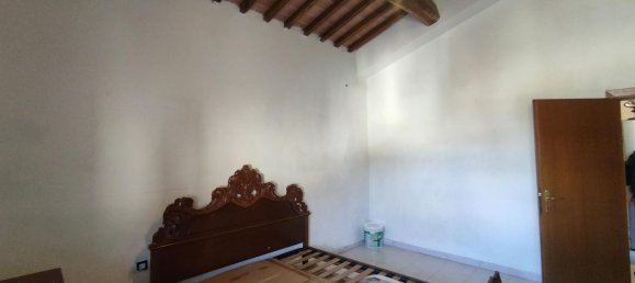 4 rooms Apartment in Borgo San Lorenzo, Italy No. 80471 12
