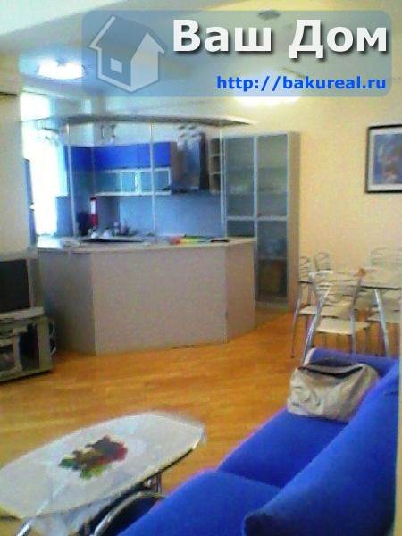 Apartamento de 3 dormitorios en Baku, Azerbaijan No. 356