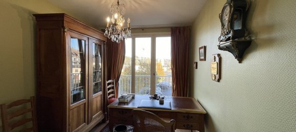 4 bedrooms Apartment in Dreux, France No. 86570 4