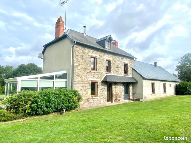 4 bedrooms House in Manche, France No. 354236