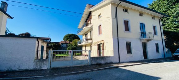10 rooms House in Udine, Italy No. 96078 11