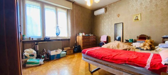 10 rooms House in Udine, Italy No. 96078 15