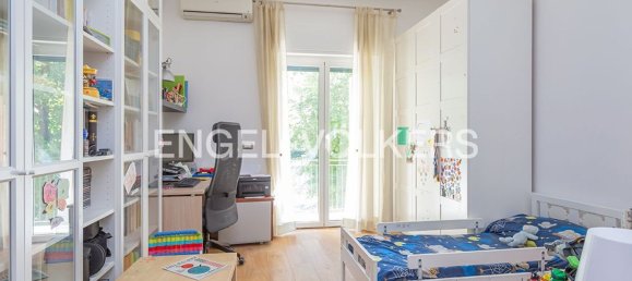4 bedrooms Apartment in Rome, Italy No. 317175 11