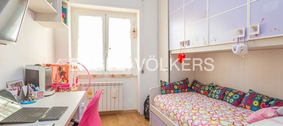 4 bedrooms Apartment in Rome, Italy No. 317175 12