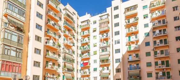 4 bedrooms Apartment in Rome, Italy No. 317175 18