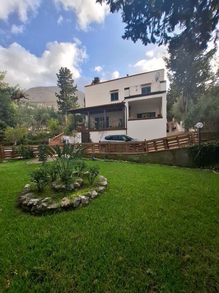 5 غرف نوم فيلا في Torretta, Italy رقم 322898