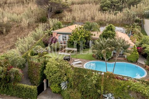 Casa de 7 dormitorios en Funchal, Portugal No. 247969