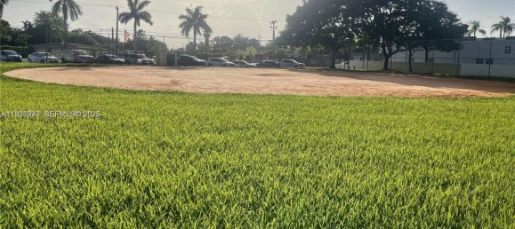 2 Schlafzimmer Gewerbliche Immobilien in Miami, USA, Nr. 614718 4
