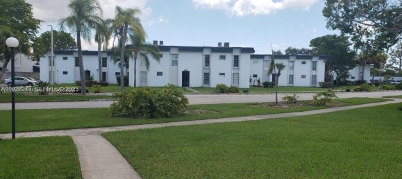 2 Schlafzimmer Gewerbliche Immobilien in Miami, USA, Nr. 614718 3