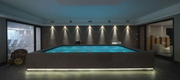 2161m² Commercial property in Arco, Italy No. 371993 3