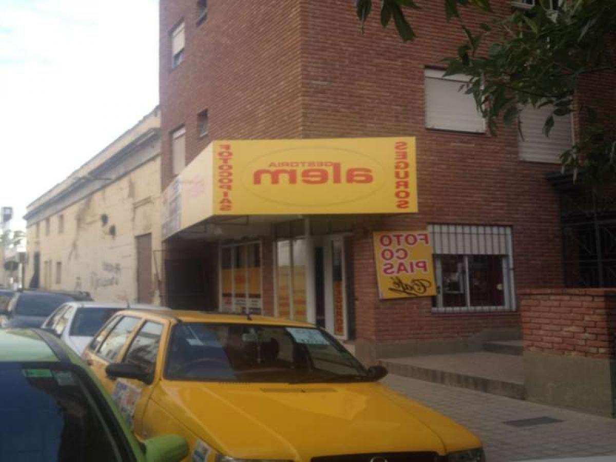 Bureau à Cordoba, Argentina No. 27113