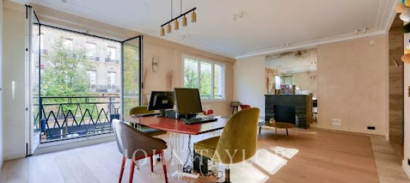 2 bedrooms Apartment in Paris, France No. 128902 4