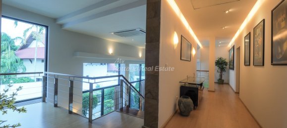 3 bedrooms Cafe / restaurant in Pattaya, Thailand No. 12730 9