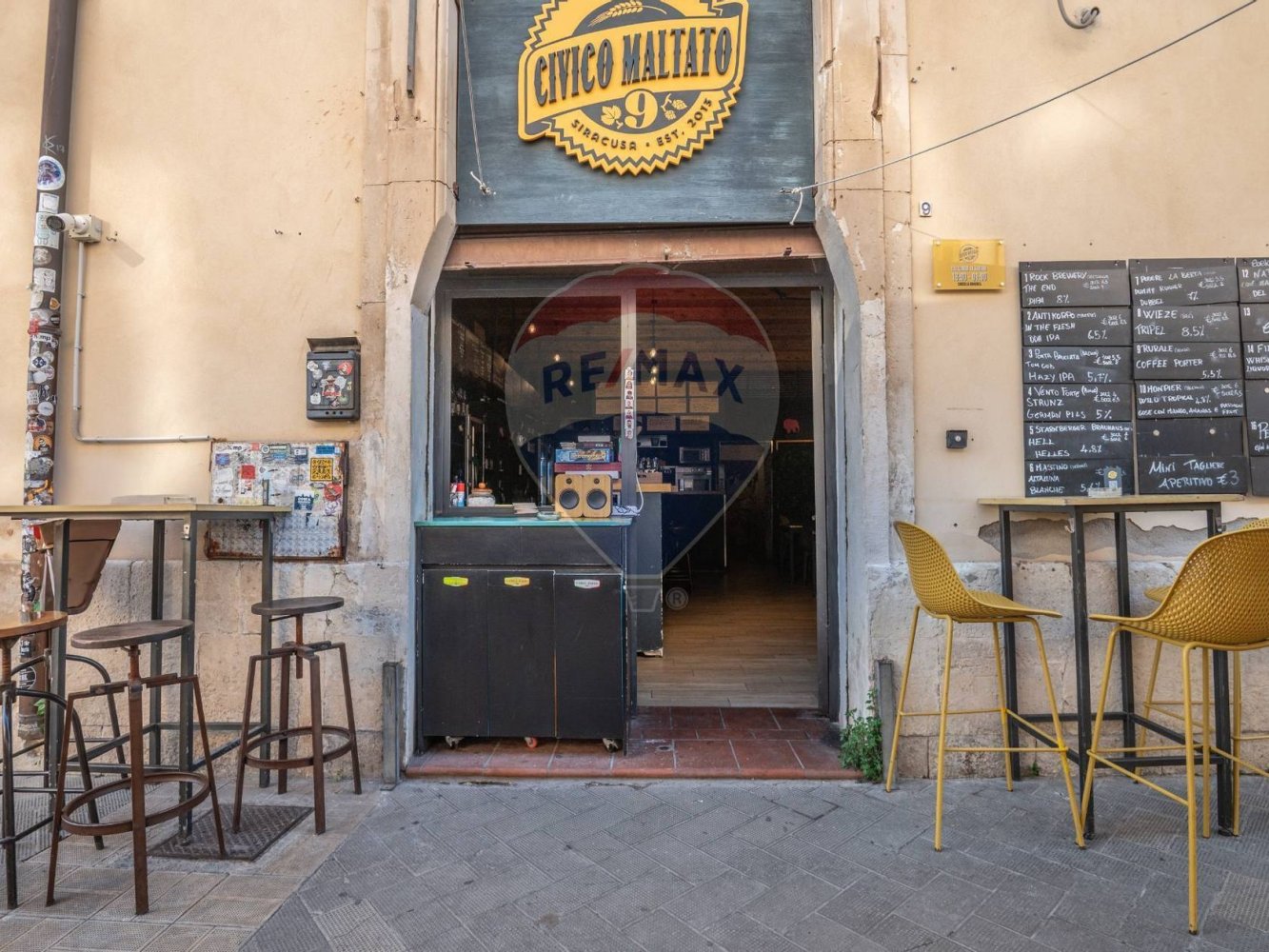 Коммерческая недвижимость с 1 комнатой в Сиракузы, Италия № 246465