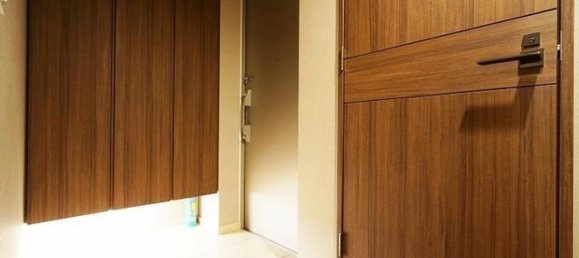 Studio in Tokyo, Japan No. 2929 2