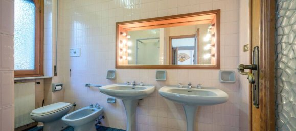 3 غرف نوم فيلا في Mignanego, Italy رقم 118270 24