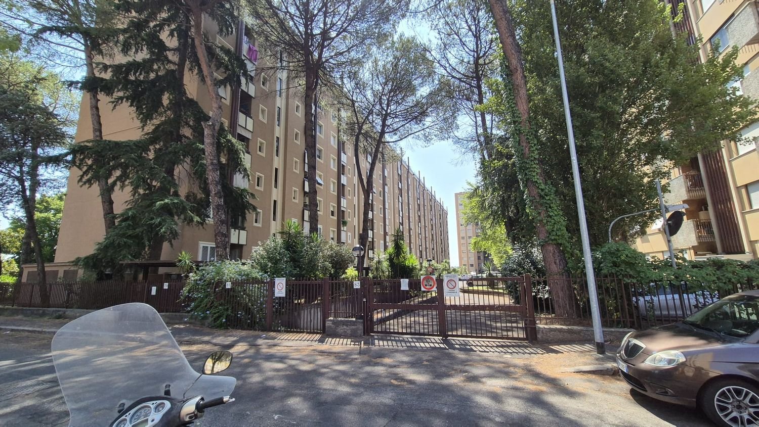 3 bedrooms Apartment in Rome, Italy No. 332027