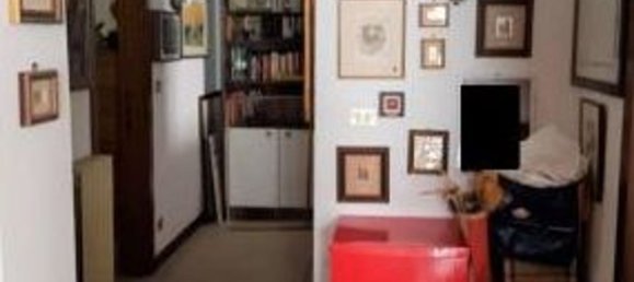 Квартира с 3 комнатами в Виджевано, Италия № 110211 3