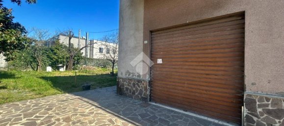 Коммерческая недвижимость с 4 комнатами в Аркола, Италия № 83269 13