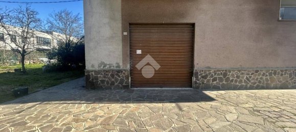 Коммерческая недвижимость с 4 комнатами в Аркола, Италия № 83269 14