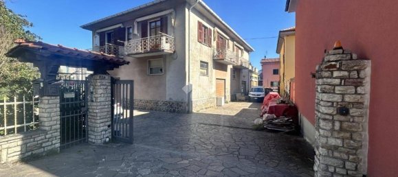 Коммерческая недвижимость с 4 комнатами в Аркола, Италия № 83269 17