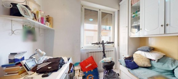 4 rooms Apartment in San Giorgio a Cremano, Italy No. 17732 15
