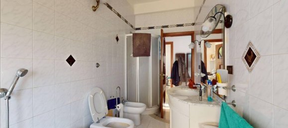 4 rooms Apartment in San Giorgio a Cremano, Italy No. 17732 17